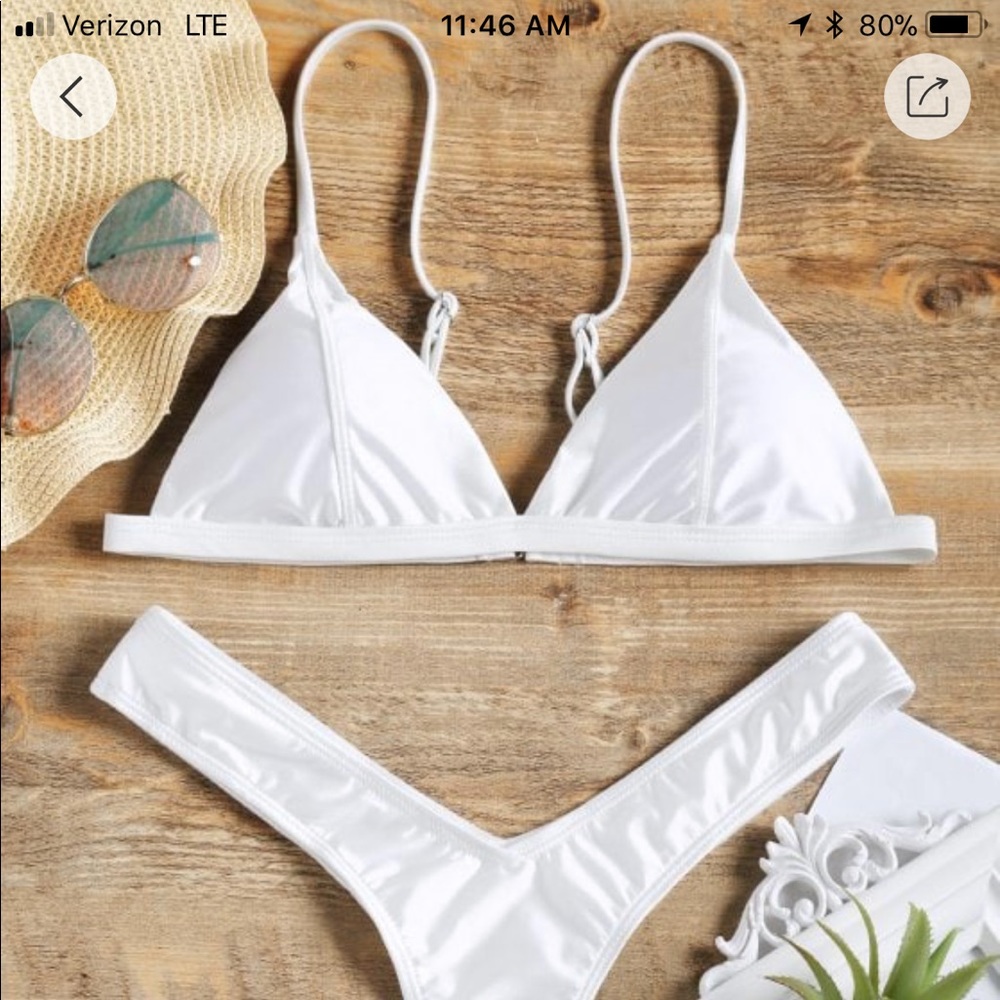 Zaful suit set, flattering-high cut shows hip bone